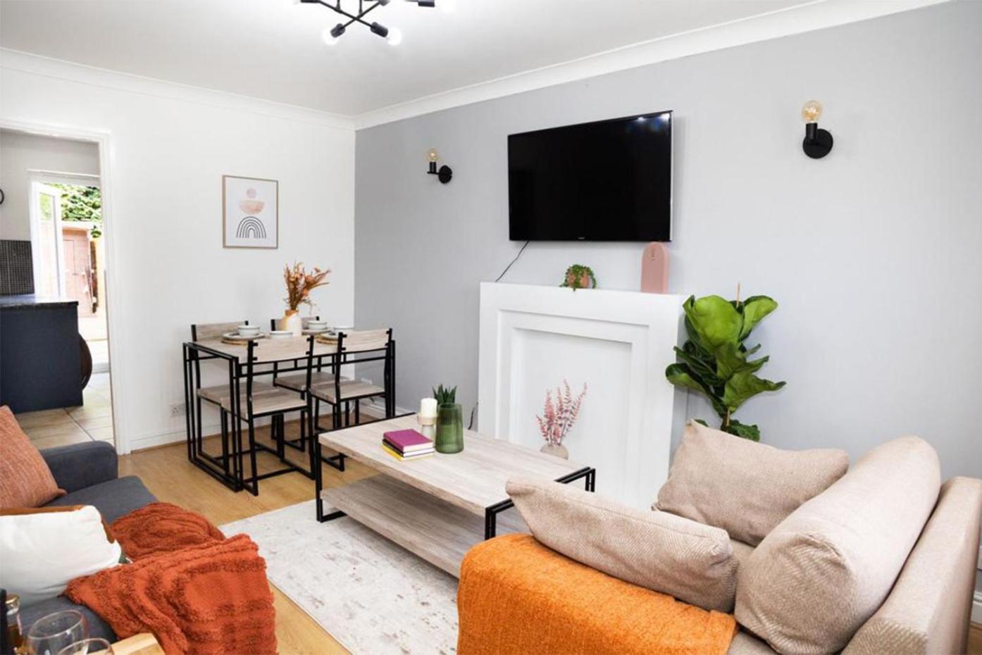Haydock Cozy 2-Bedroom Home With Free Parking المظهر الخارجي الصورة